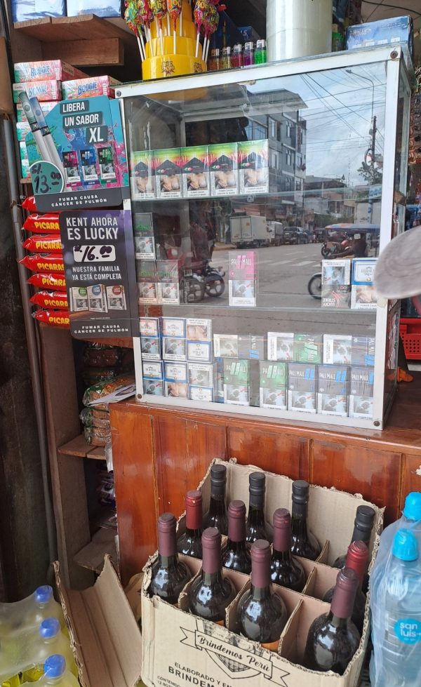 Peru (Pucallpa), Neighbourhood Store